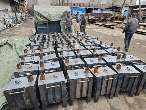 Kamiinoja lähössä jakeluun  Zaporižžjan tehtaalla. 